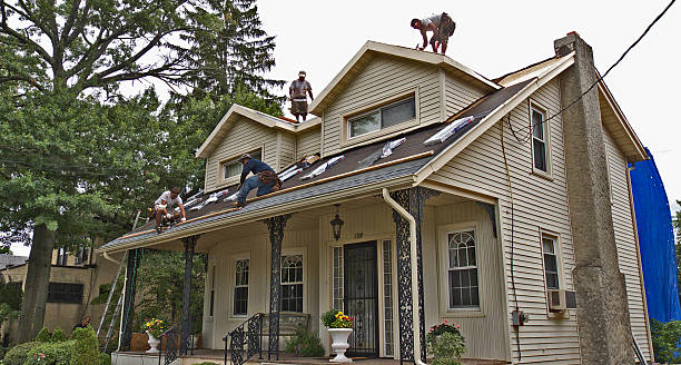 Best Roofing Contractors for Homes  in Dent, OH